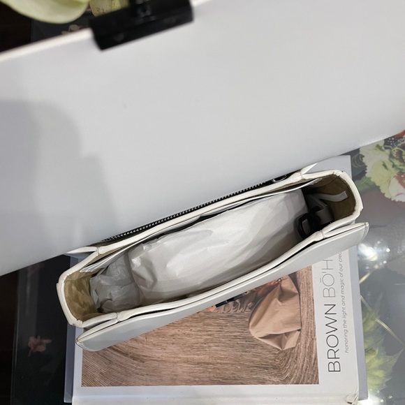 Michael Kors Mia Bag - Picture 4 of 7